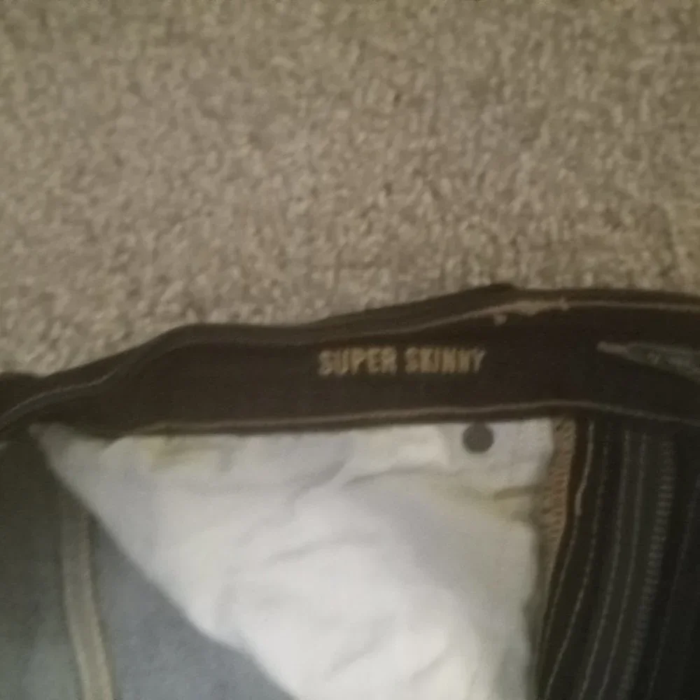 American eagle jeans - Picture 2 of 3